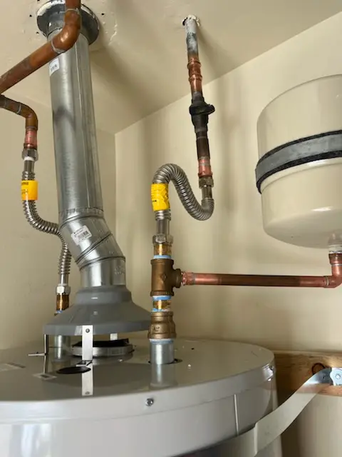 Water heater installation and plumbing repair in La Cresta